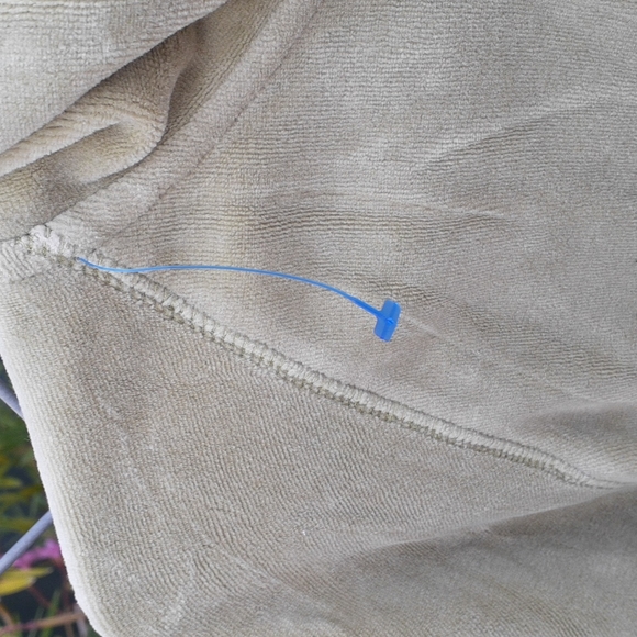 NWOT N.Y.L. Soft Green Zip Up Jacket, Size L - Picture 3 of 8